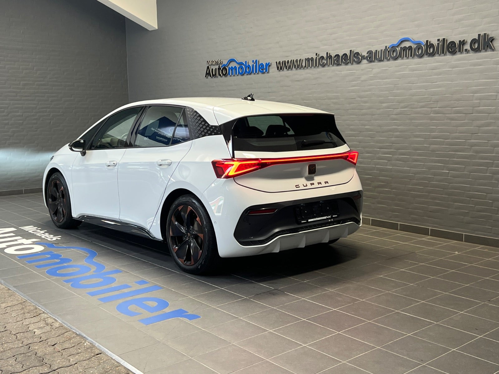 Hvid Cupra Born fra 2024