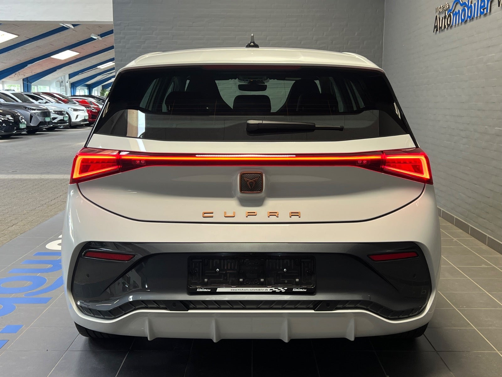 Hvid Cupra Born fra 2024