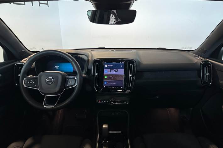 Blå Volvo C40 fra 2022