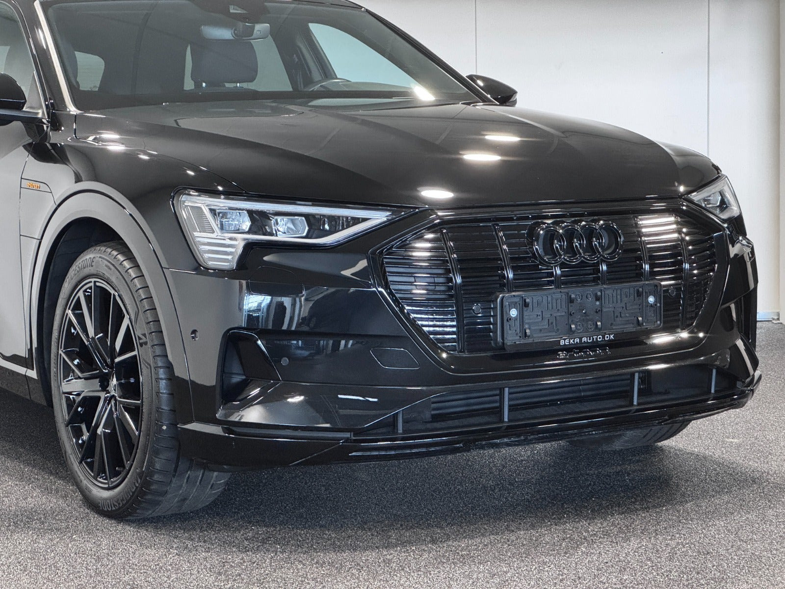 Sort Audi e-tron fra 2022