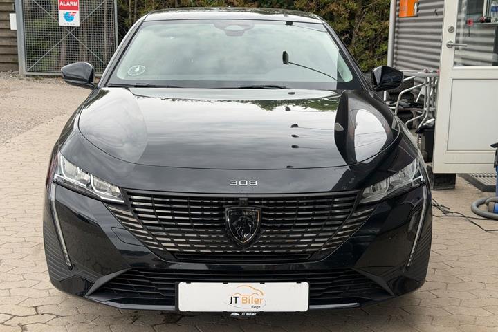 Grå Peugeot 308 fra 2023