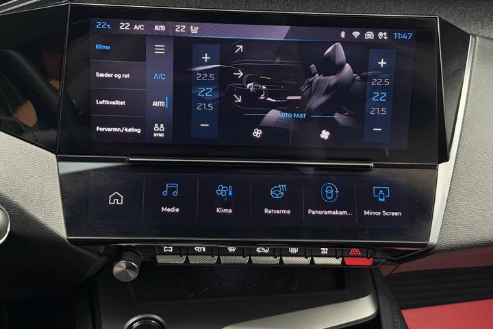 Grå Peugeot 308 fra 2023