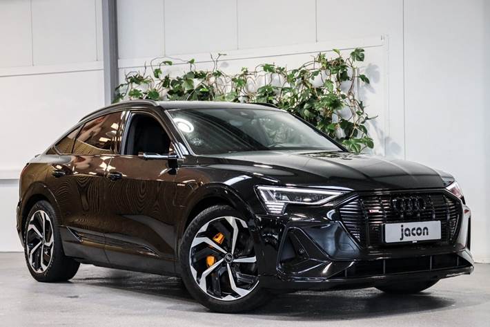 Sort Audi e-tron fra 2021
