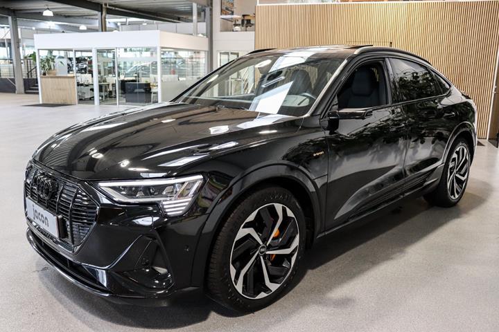 Sort Audi e-tron fra 2021