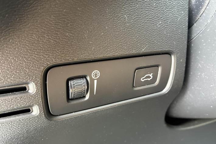 Hvid Volvo XC40 fra 2021