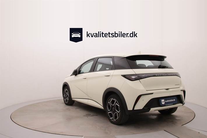 Hvid BYD Dolphin fra 2024