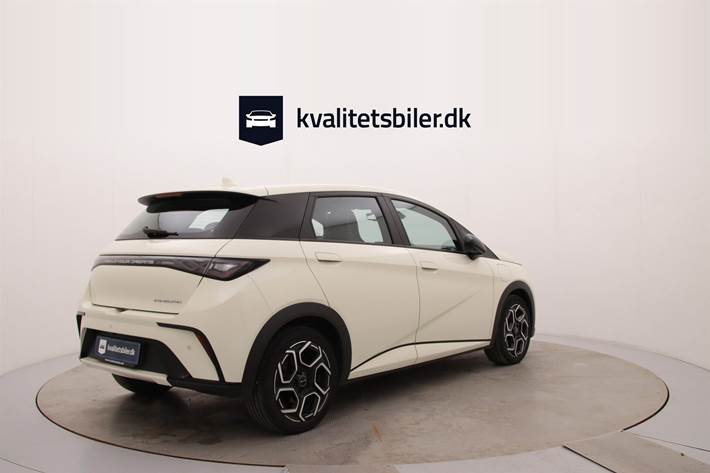 Hvid BYD Dolphin fra 2024