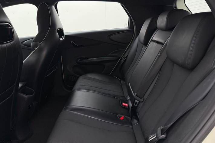 Hvid BYD Dolphin fra 2024