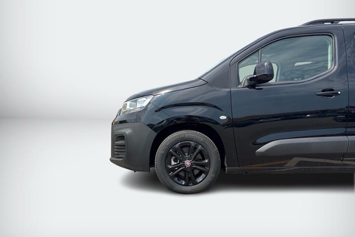 Sort Fiat E-Doblò fra 2025 set udefra
