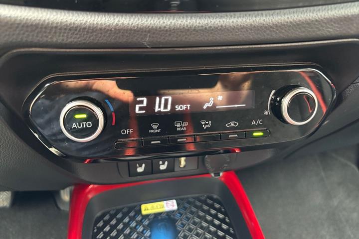 Rød Toyota Aygo X fra 2022