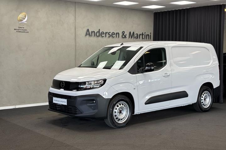 Hvid Opel Combo-e fra 2024