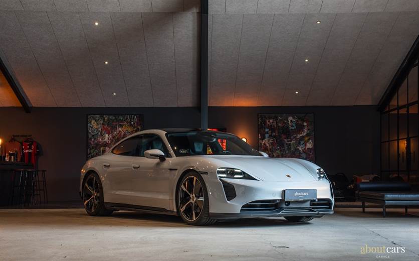 Porsche Taycan Performance+