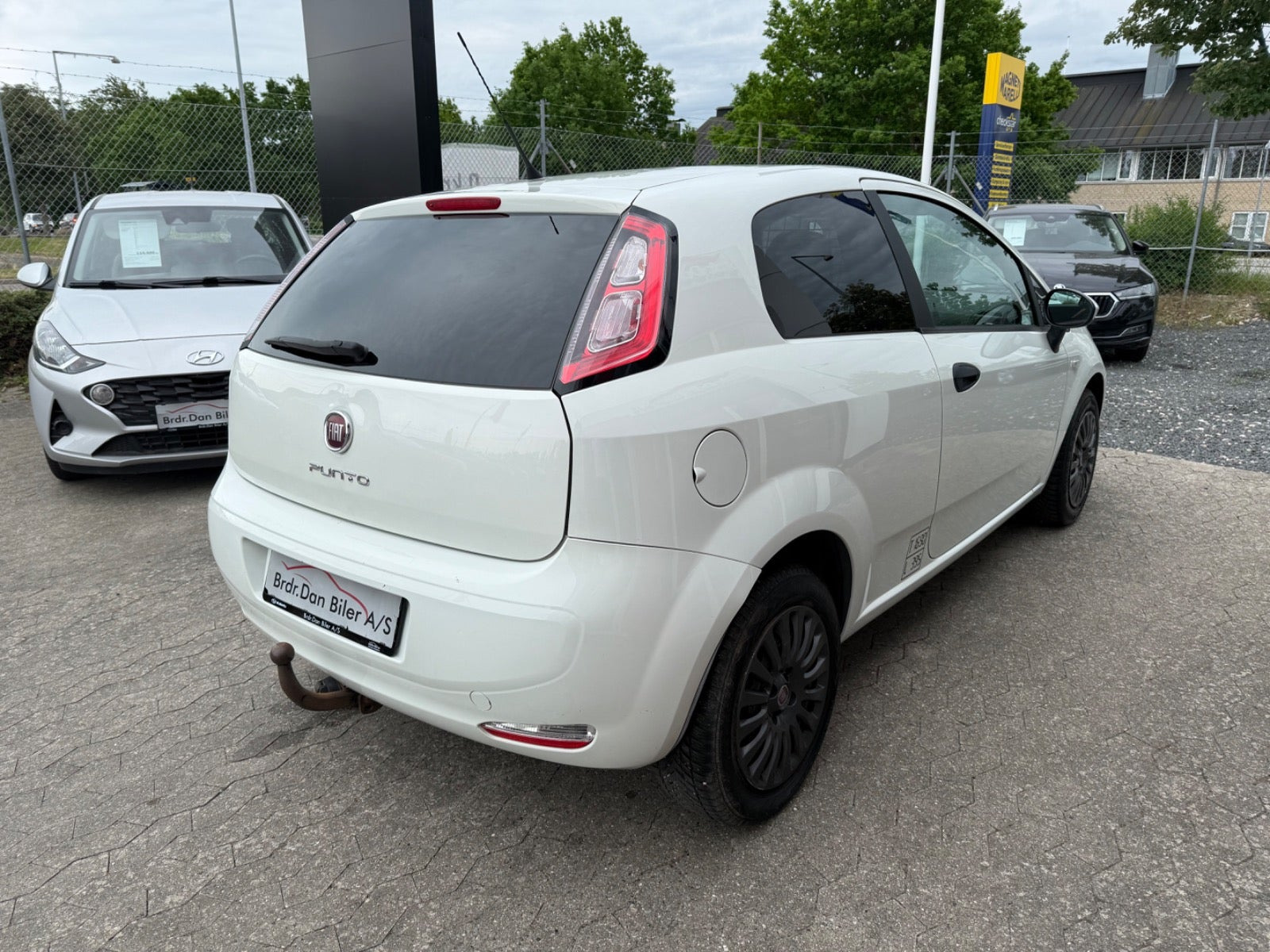 Hvid Fiat Punto fra 2012