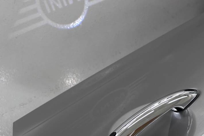 Sølv Mini Cooper SE fra 2023