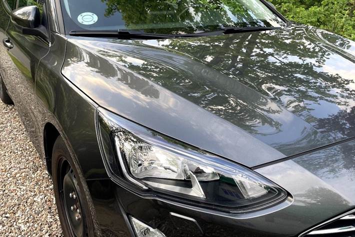 Grå Ford Focus fra 2021