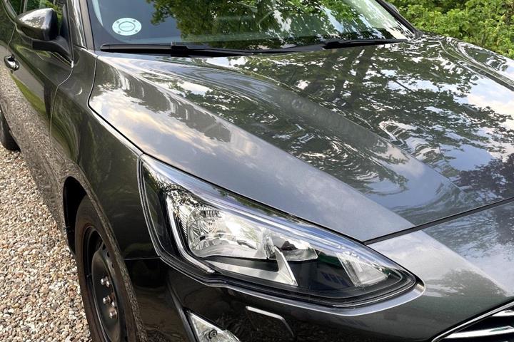 Grå Ford Focus fra 2021