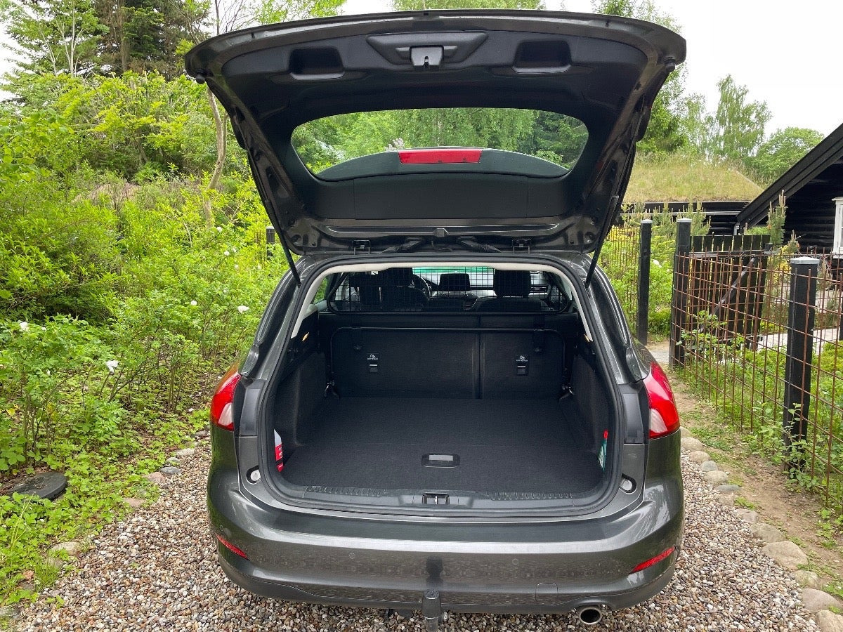 Grå Ford Focus fra 2021