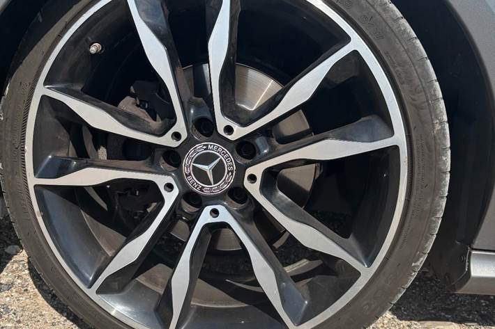 Sølv Mercedes CLA200 fra 2015