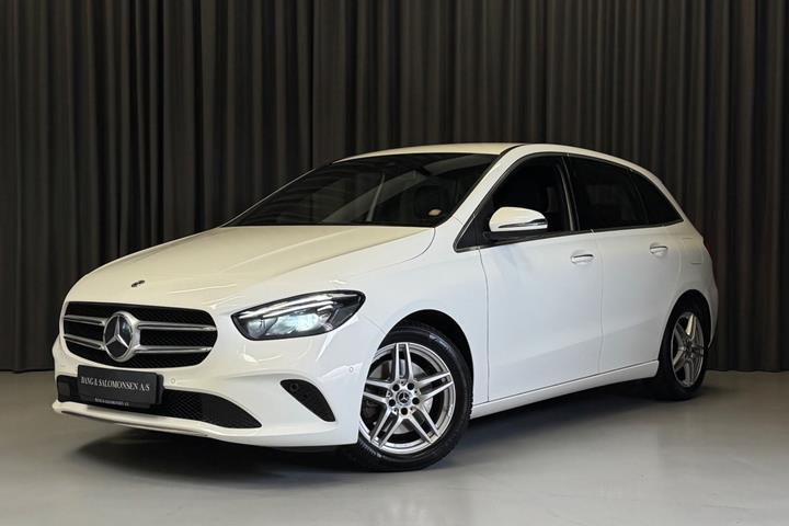 Hvid Mercedes B220 d fra 2020