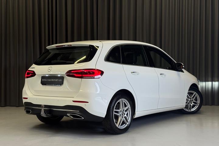 Hvid Mercedes B220 d fra 2020