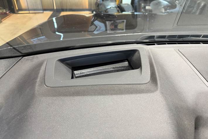 Grå BMW X3 fra 2021
