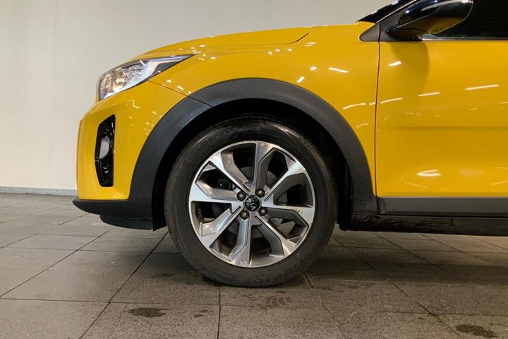 Gul Kia Stonic fra 2019