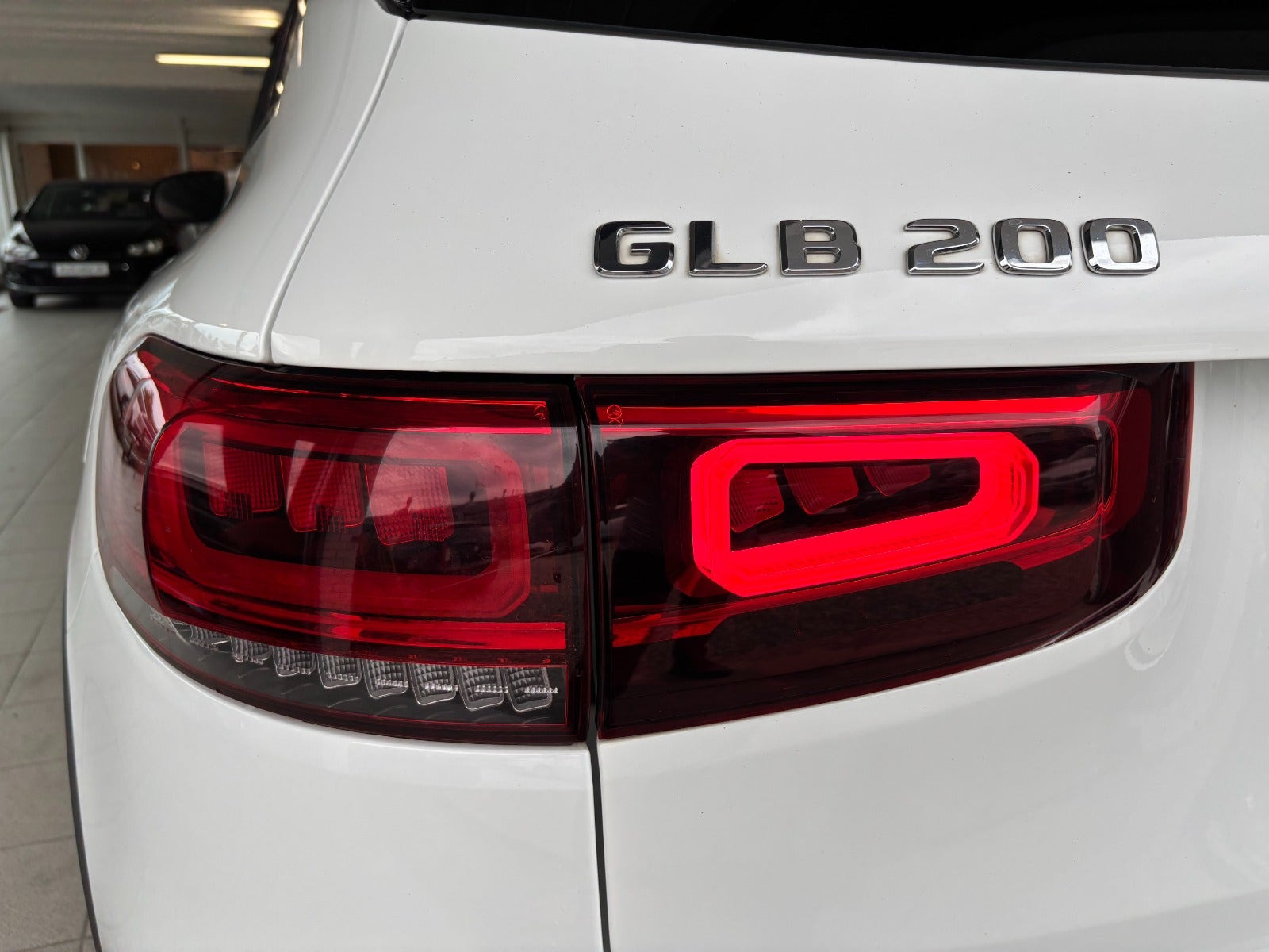 Hvid Mercedes GLB200 fra 2020