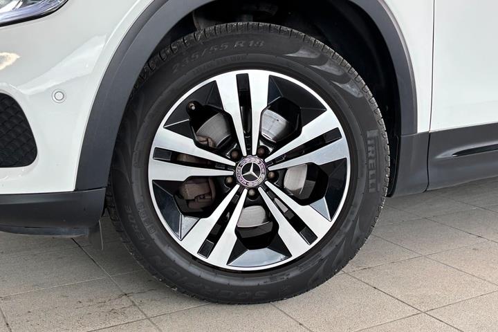 Hvid Mercedes GLB200 fra 2020