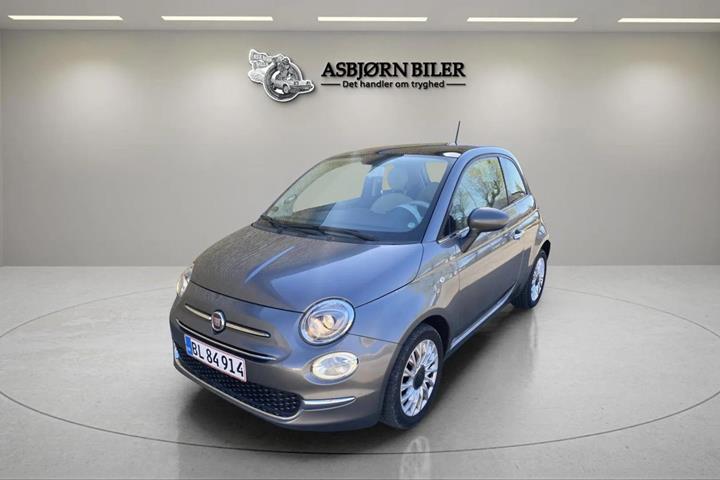 Grå Fiat 500 fra 2016 set udefra
