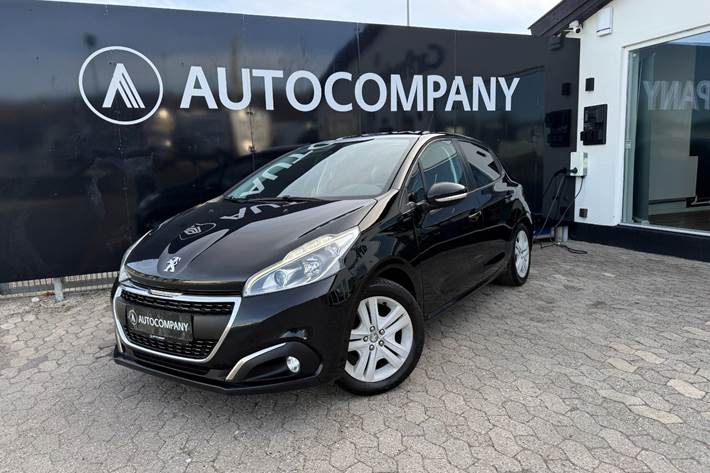 Sort Peugeot 208 fra 2018