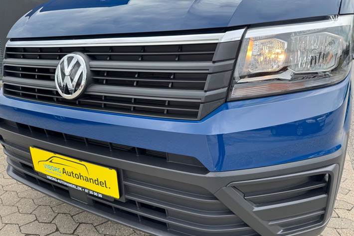 Blå VW Crafter 35 fra 2020
