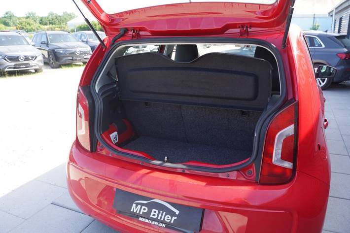 Rød VW UP! fra 2013