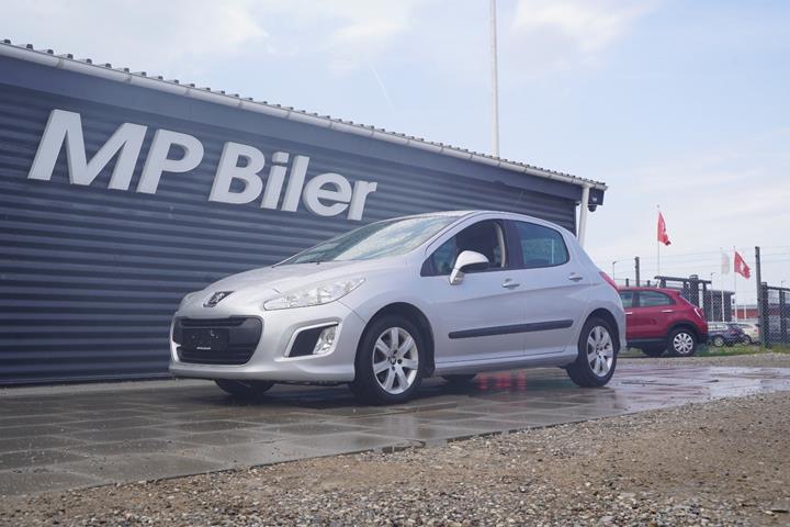Sølv Peugeot 308 fra 2012
