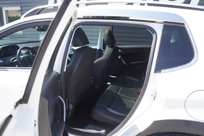 Hvid Peugeot 2008 fra 2018