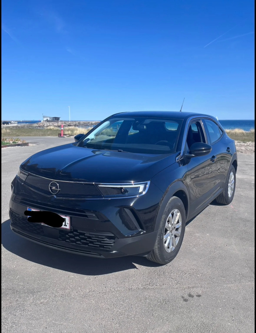 Sort Opel Mokka fra 2021