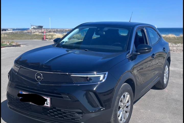 Sort Opel Mokka fra 2021
