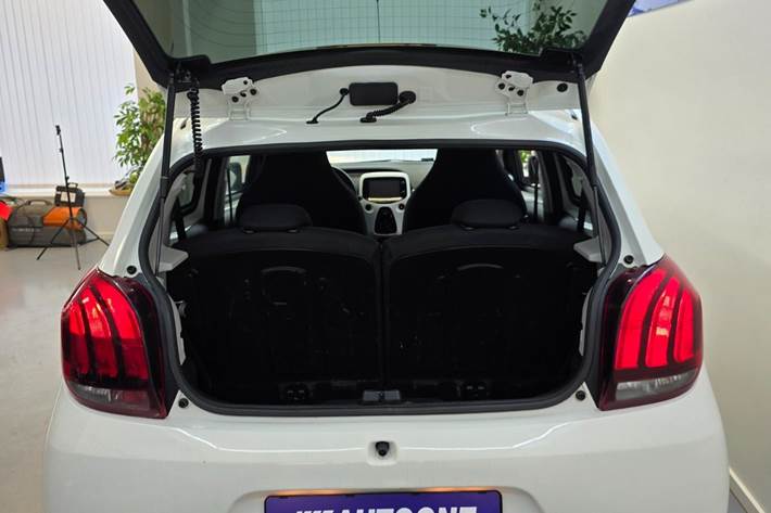 Hvid Peugeot 108 fra 2017