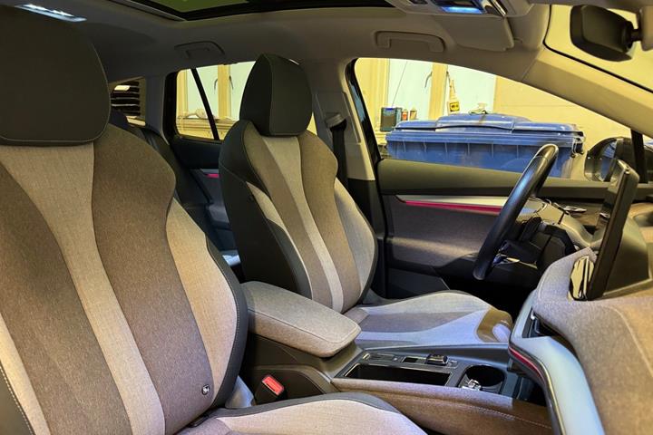 Sort Skoda Enyaq fra 2021