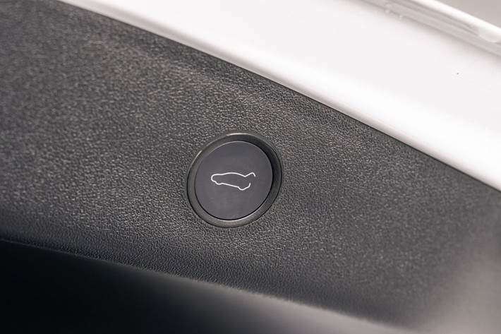 Hvid Tesla Model 3 fra 2021