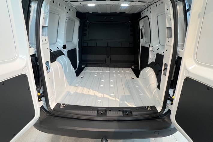 Hvid VW Caddy fra 2026
