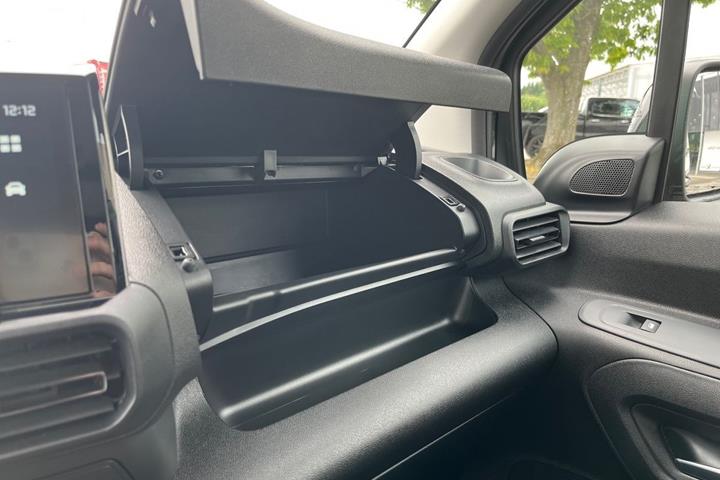 Grøn Citroën ë-Berlingo fra 2025