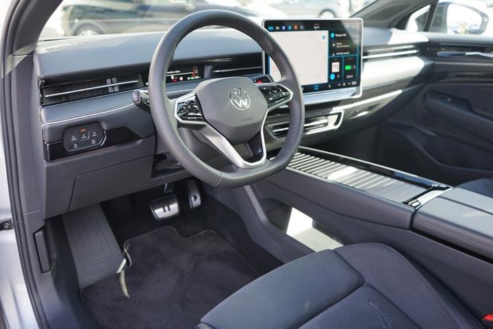 Sølv VW ID.7 fra 2025