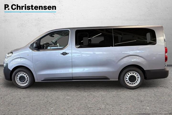 Grå Opel Vivaro-e fra 2023