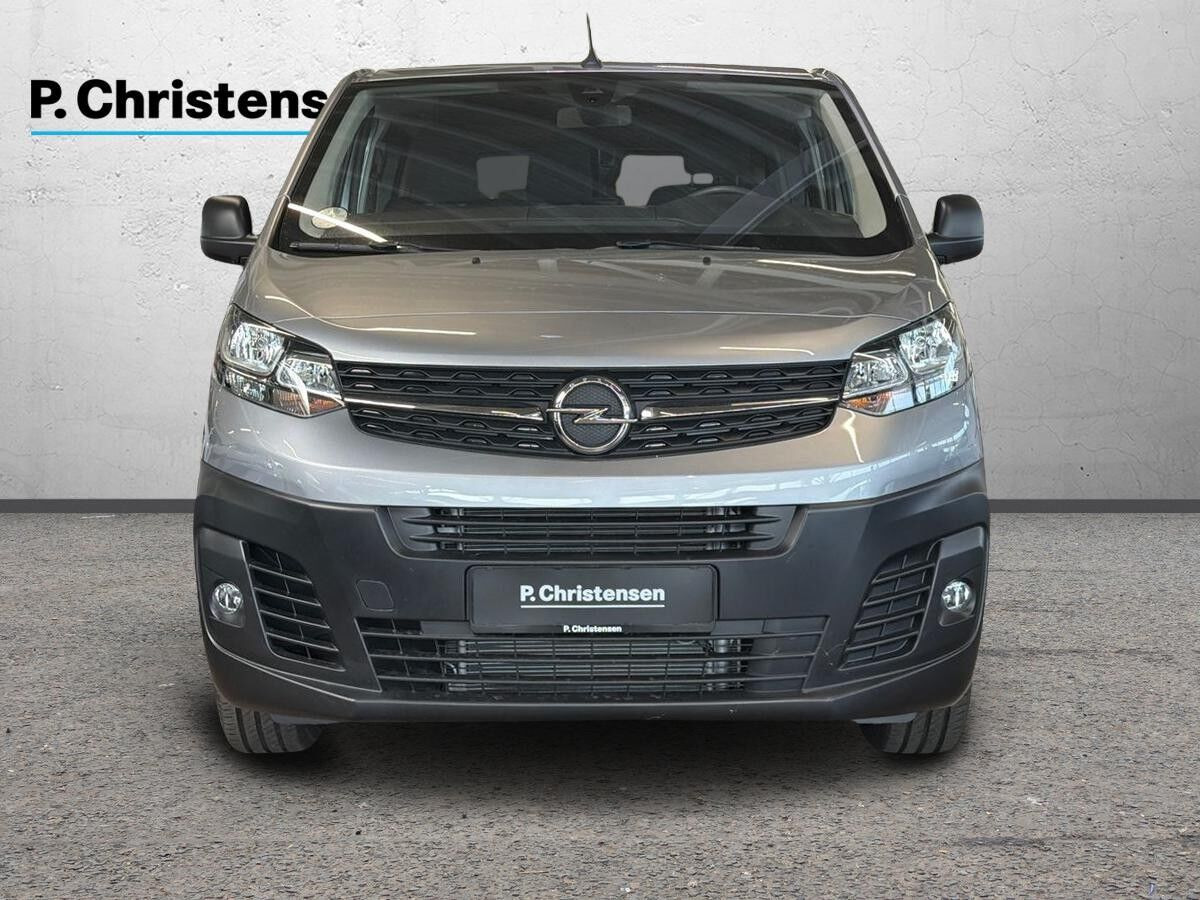Grå Opel Vivaro-e fra 2023