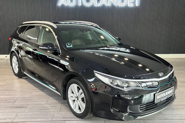 Sort Kia Optima fra 2018 set udefra