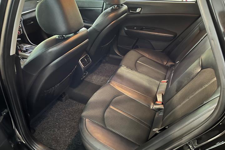Sort Kia Optima fra 2018