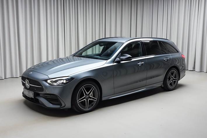 Grå Mercedes C300 d fra 2022