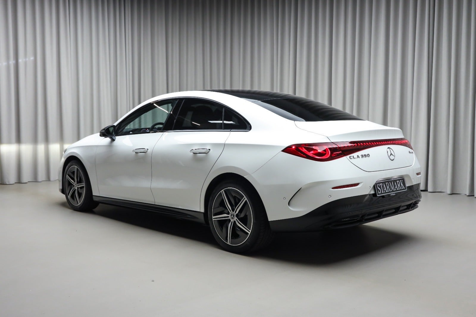 Hvid Mercedes CLA350 fra 2025
