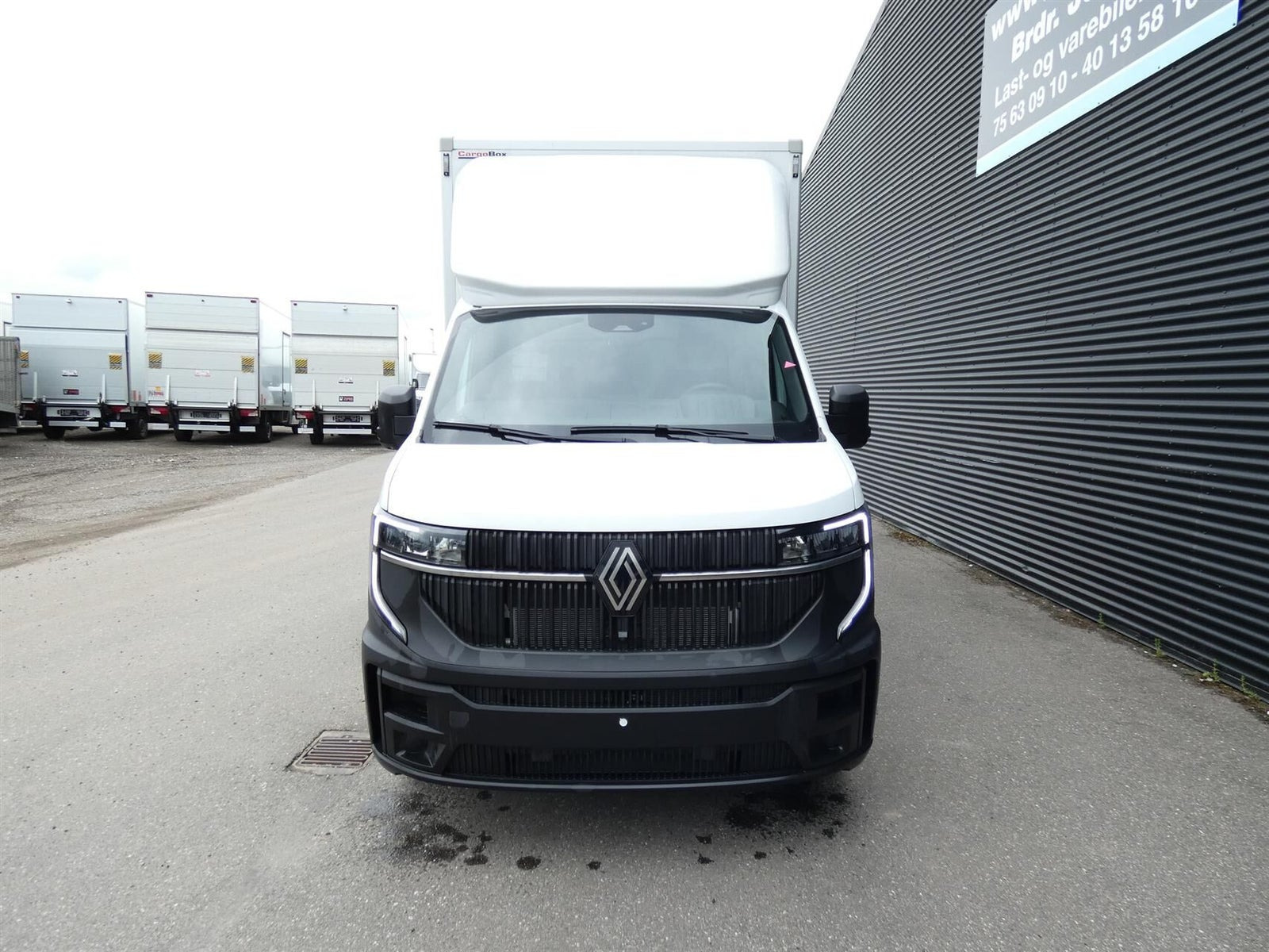 Hvid Renault Master V T35 fra 2025