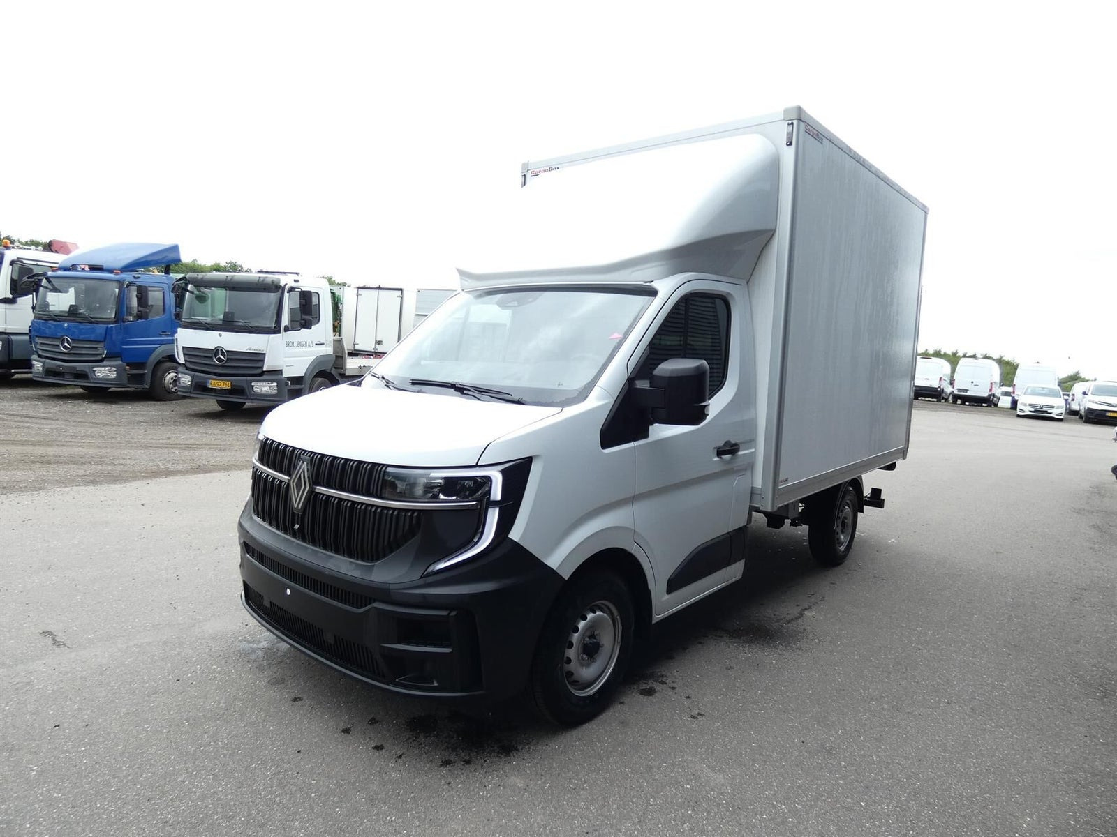 Hvid Renault Master V T35 fra 2025
